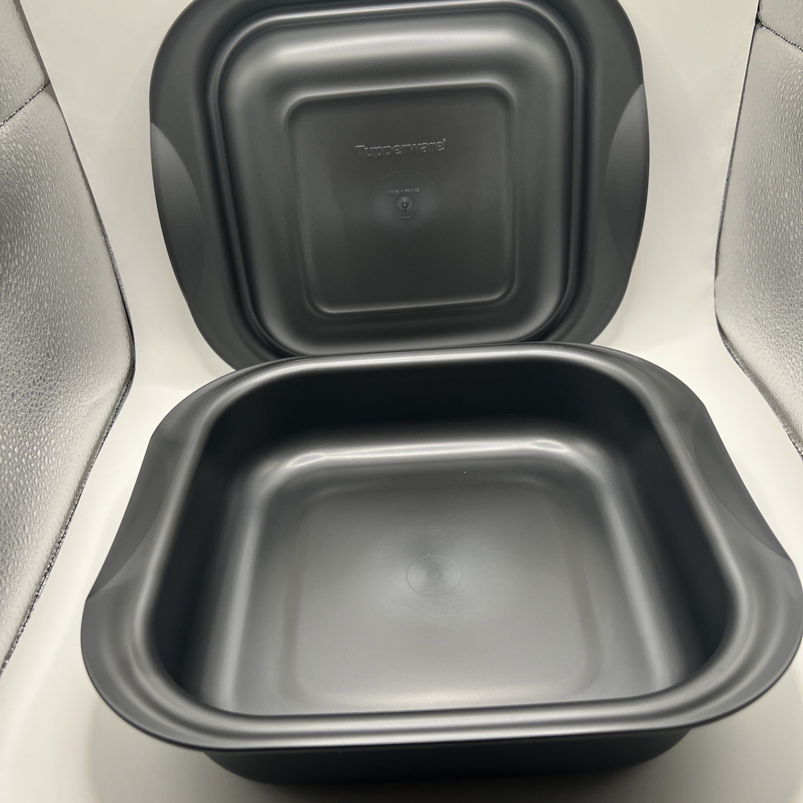 Ultra Pro TUPPERWARE UltraPro Square Ovenware Baking/Roasting Pan/Dish 2 Qt/2 L