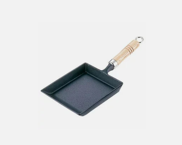 Iwachu Tamagoyaki (with wooden handle) Black baked Inner size 18 x 15cm IH compa
