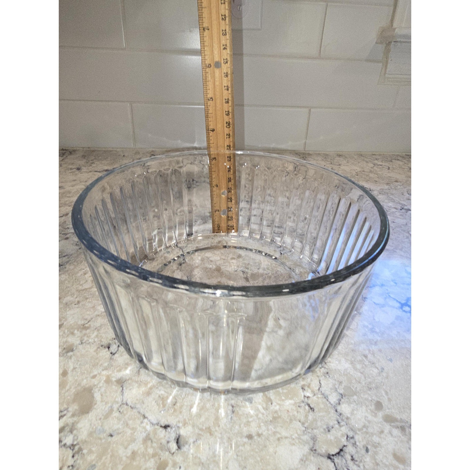 Vintage Anchor Hocking 7 Cup Casserole Dish, Baking Dish