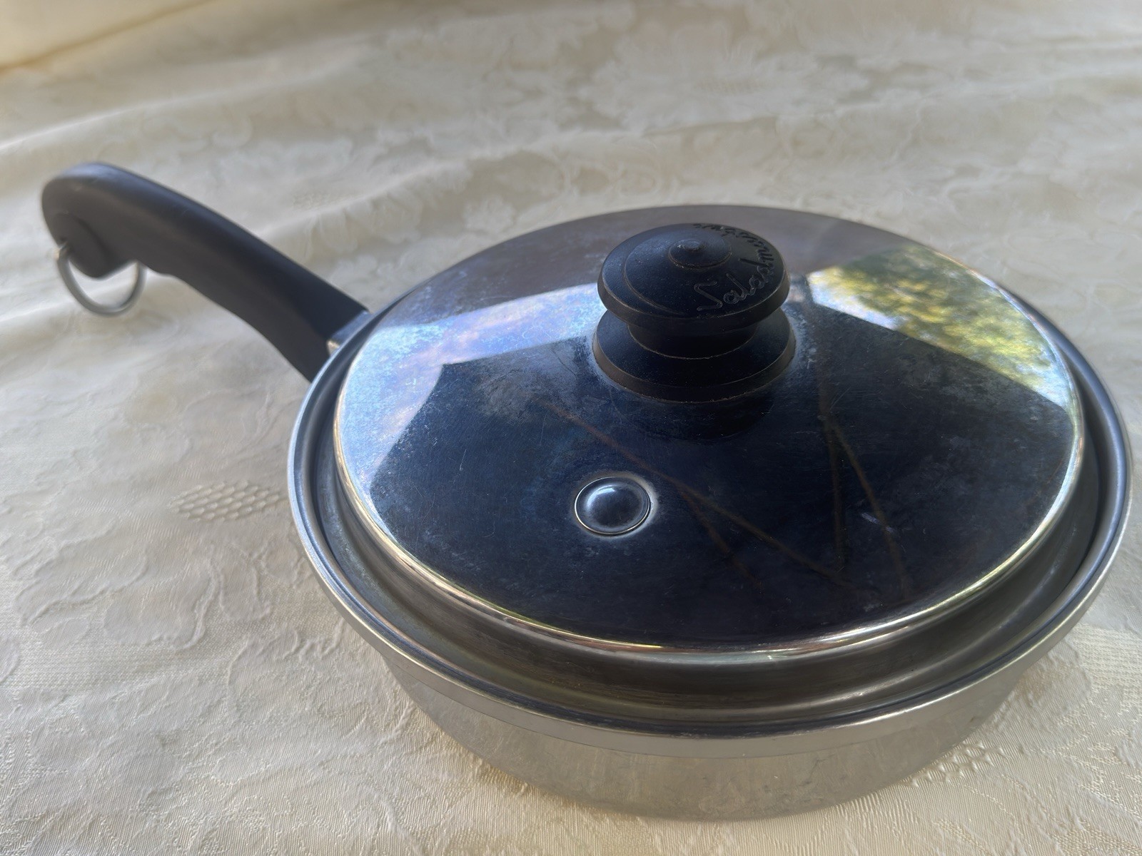 Saladmaster Stainless Steel 18-8 Tri-Clad 9 Inch Skillet with Vapo-Seal Lid