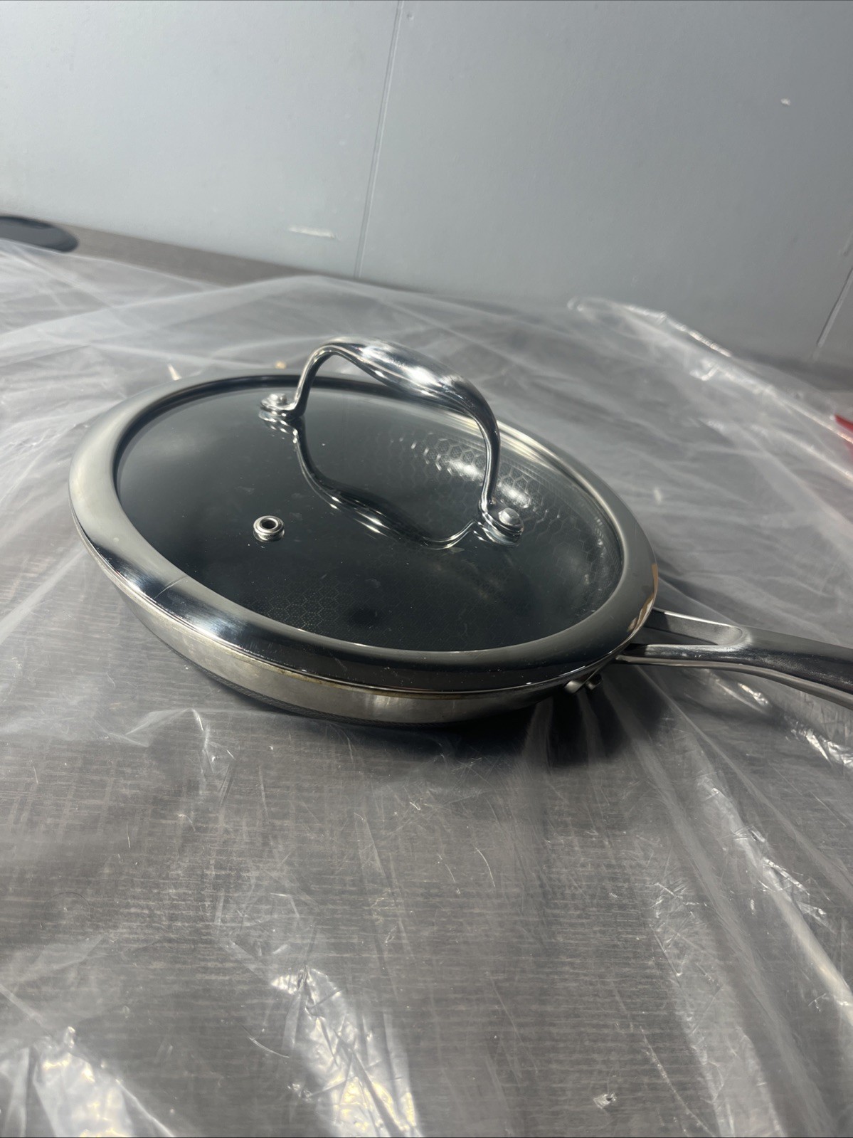 HexClad 8″ FRYING PAN *W/Lid* 8-Inch Hybrid Non-Stick – Used