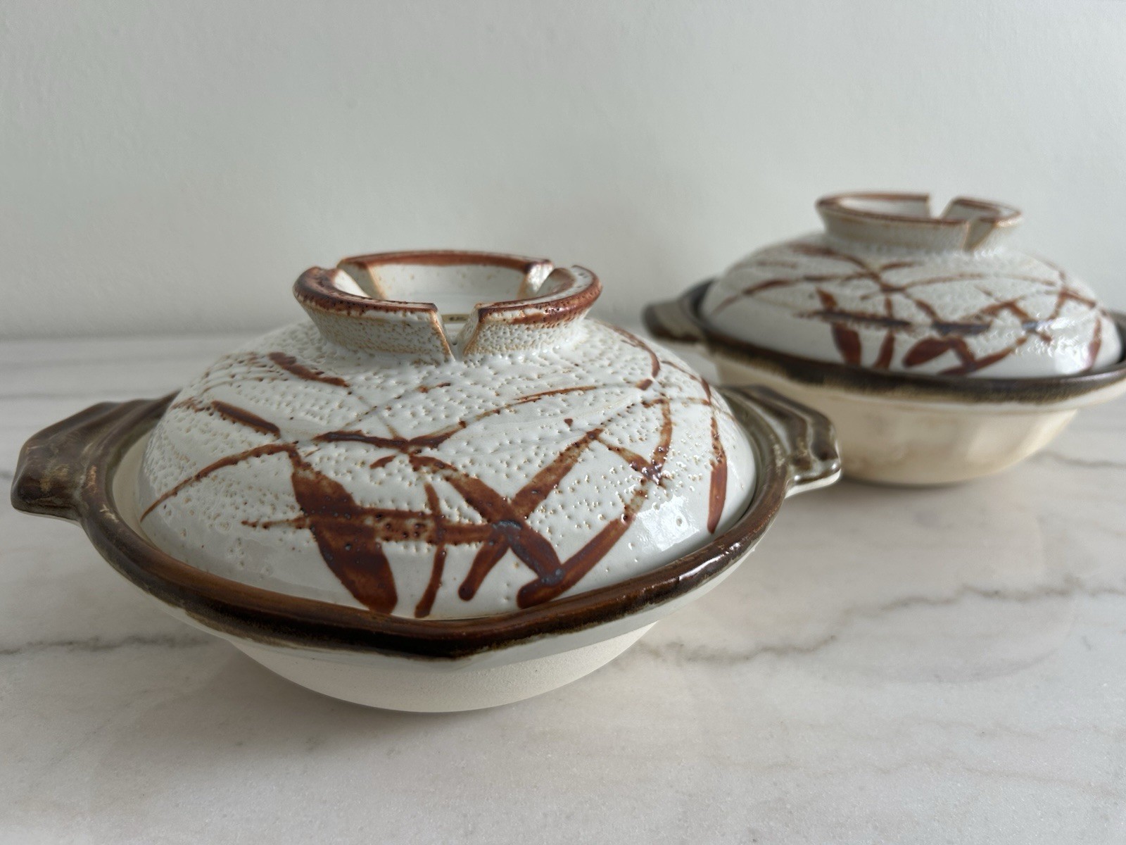 Nice! Set Of 2 Vintage Japanese Banko Shino Ware Donabe Clay Earthenware Pots