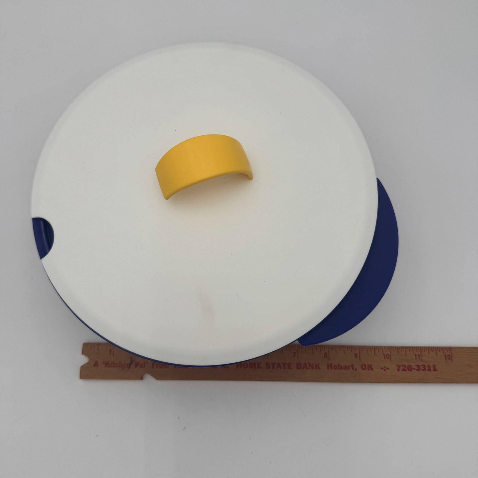 Tupperware Microwave Soup Bowl 4045A-2 & 4046A-2 Purple Yellow 8 Cup Rep Sample