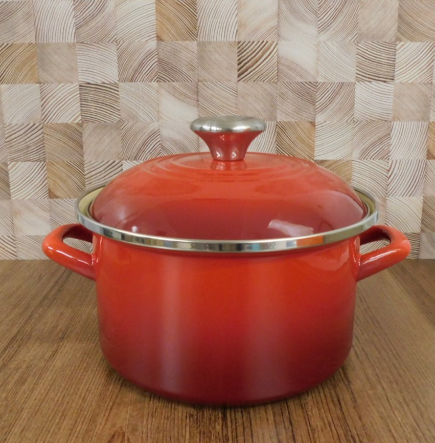 Le Creuset Enameled Steel 3.8 Quart Petite Stockpot, Cerise – New