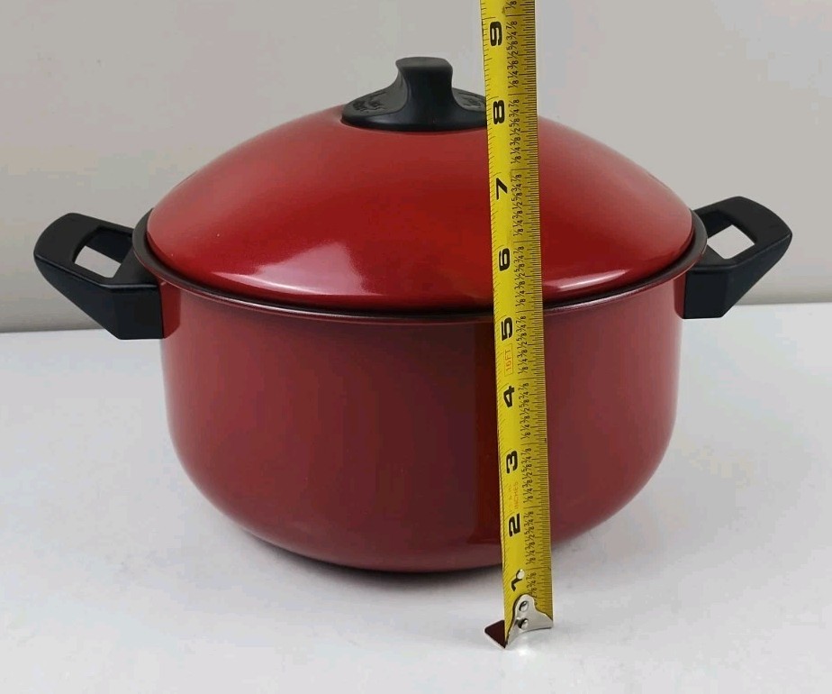 Pasta Express One (1) Red 2 Qt Non-Stick Pasta Pot With Locking Strainer Lid
