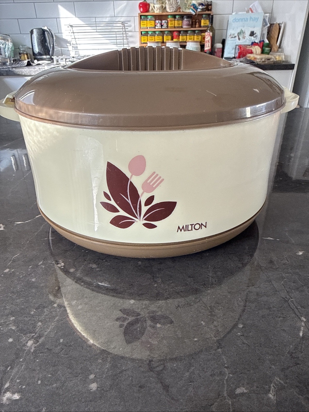 MILTON Orchid 7500 Inner Steel Casserole, 6.71 litres, Dark Brown