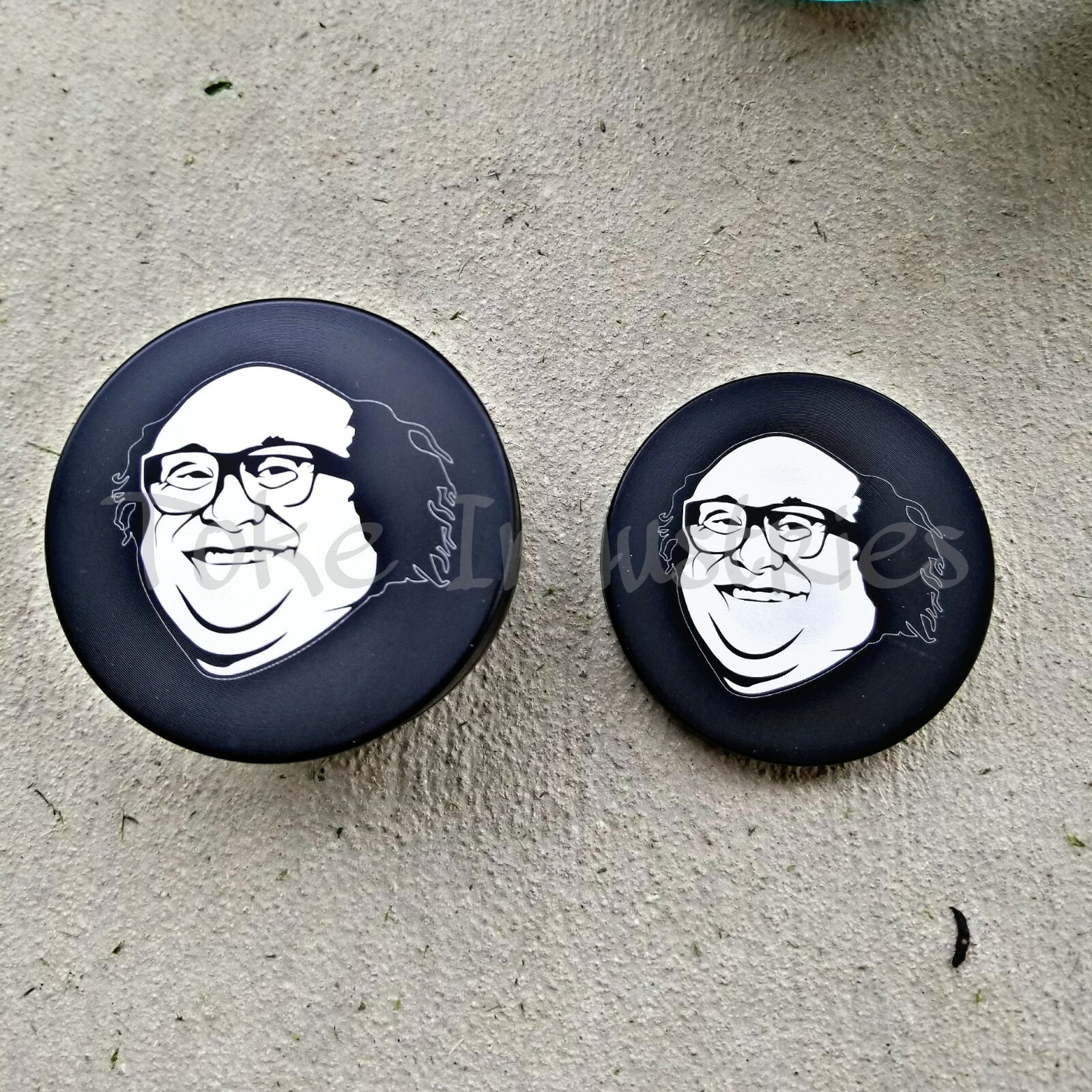 Frank Reynolds Its Always Sunny In Philadelphia Grinder Cooking Herbs Spices 2.5
