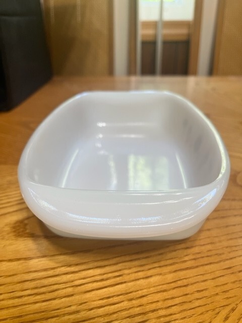 PYR=O-REY RECTANGLE SHAPED BROWN FLOWER 8 1/2 BY 5 1/2 MILK GLASS CASSEROLE DISH