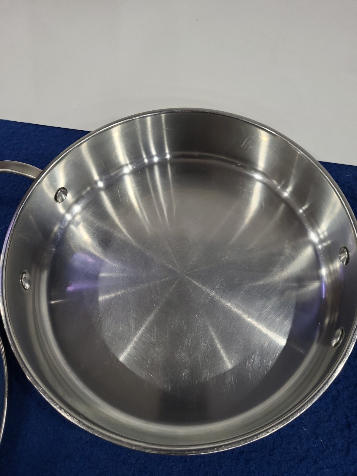 Calphalon 5003 3 Quart Saute Pan With Lid Stainless Steel Helper Handle