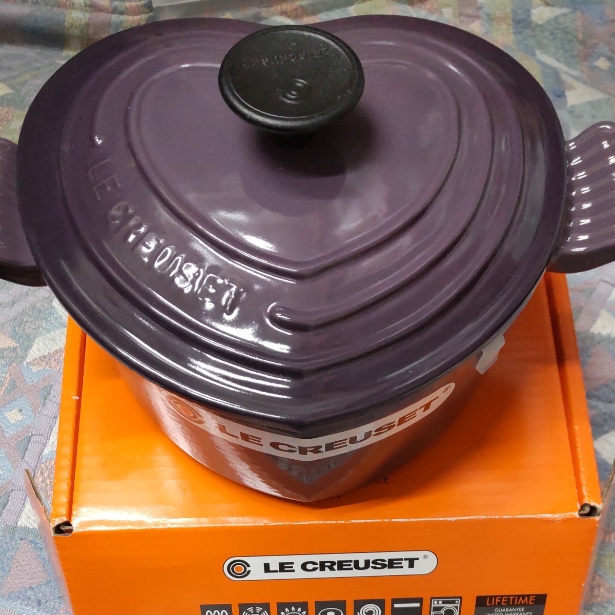 Le Creuset Cocotte D’amour Cassis 20cm/7.9″ Purple Heart Pot Cast Iron Near Mint