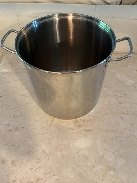Williams Sonoma Kim/Korea 12 Quart Stainless Steel Pot 18/10 with Lid