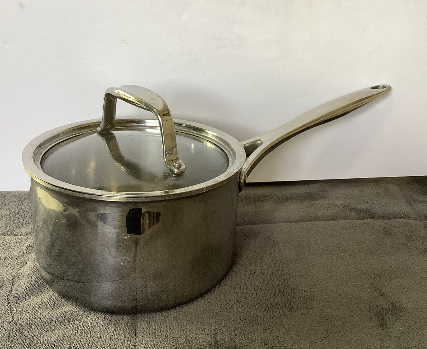 The Pampered Chef 3 QT Stainless Steel Sauce Pan Pot w Glass Lid