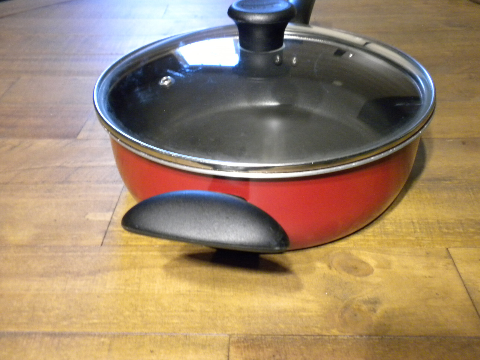 Large 11″ x 3-1/2″ T-Fal Tfal Red 2 Handle Pan With Clear Glass Vent Hole Lid