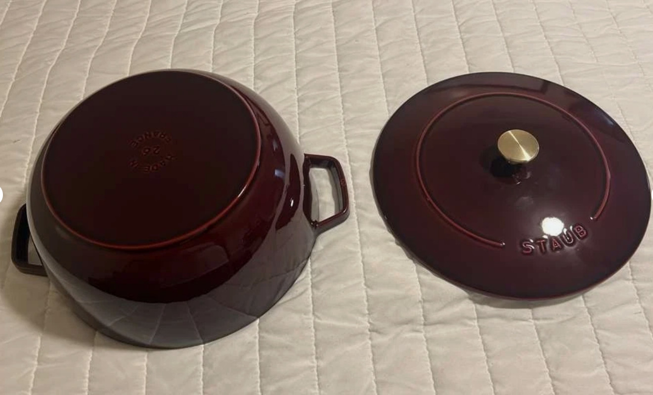 Staub Cast Iron 5.25 qt, Essential French Oven, Grenadine