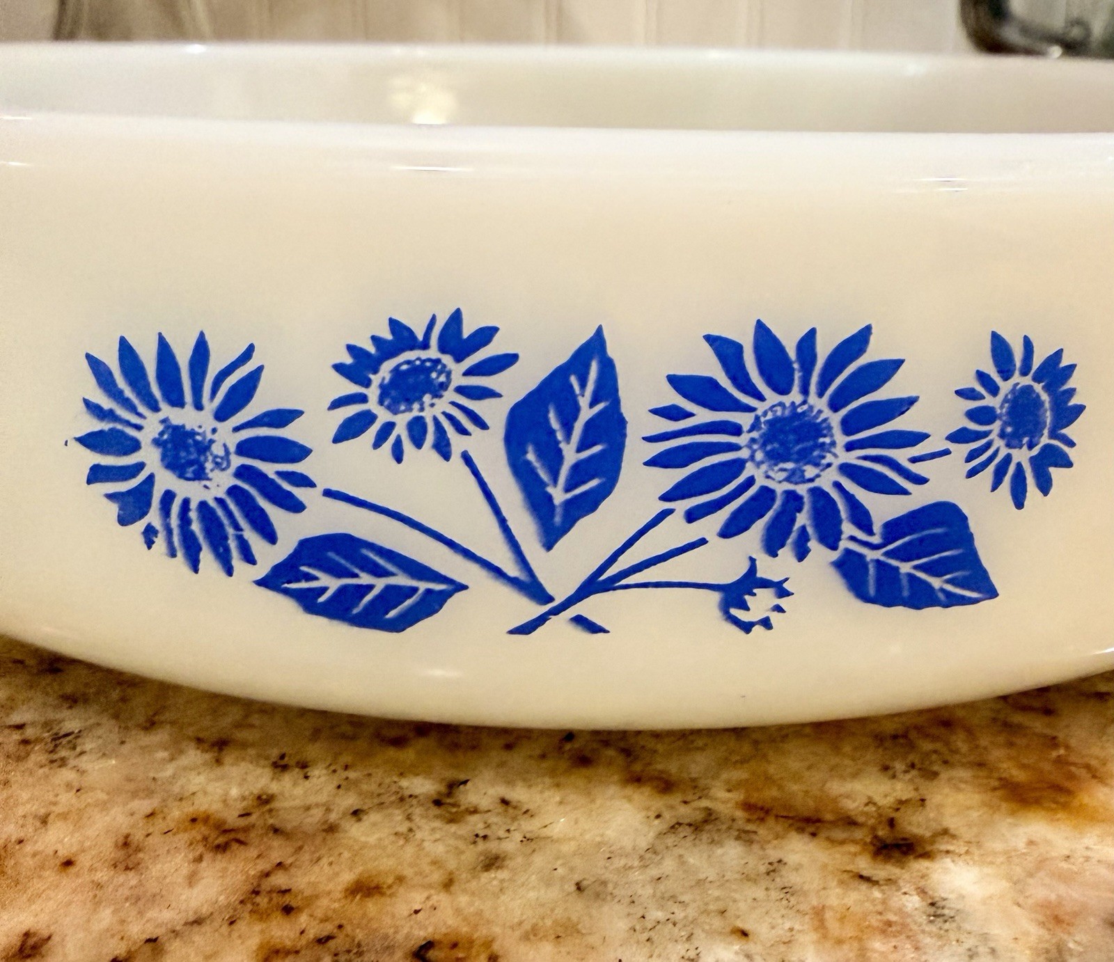 Vintage Anchor Hocking FIRE KING #429 Dish 9” Round 2” Depth USA