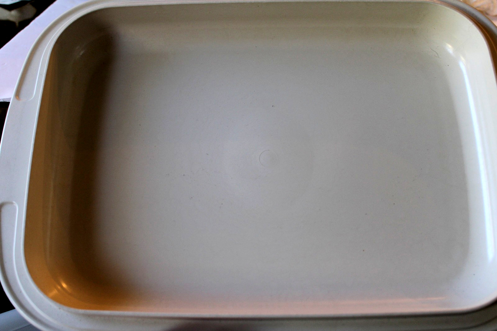 Vtg Tupperware Ultra 21 Casserole Dish 1742 Lid 1744, 1768-3 Lid 1769, 1741-4