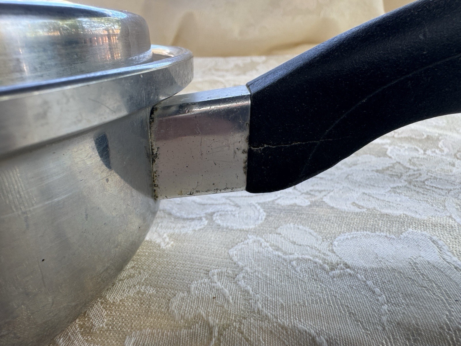 Saladmaster Stainless Steel 18-8 Tri-Clad 9 Inch Skillet with Vapo-Seal Lid