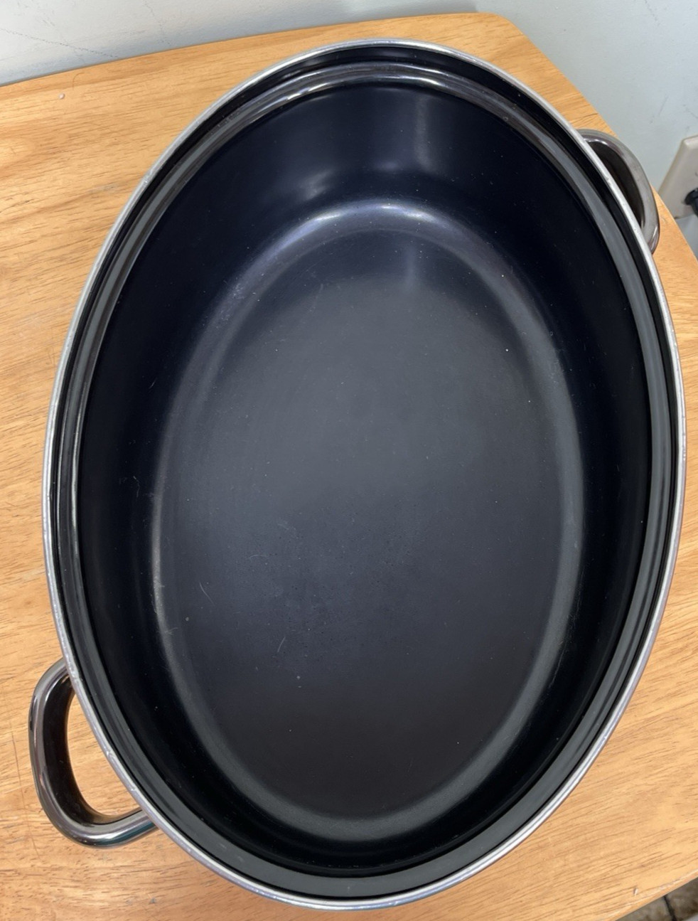 Chantal Enamel On Steel Roaster Pan Dutch Oven Oval Dome with Glass Lid OV30