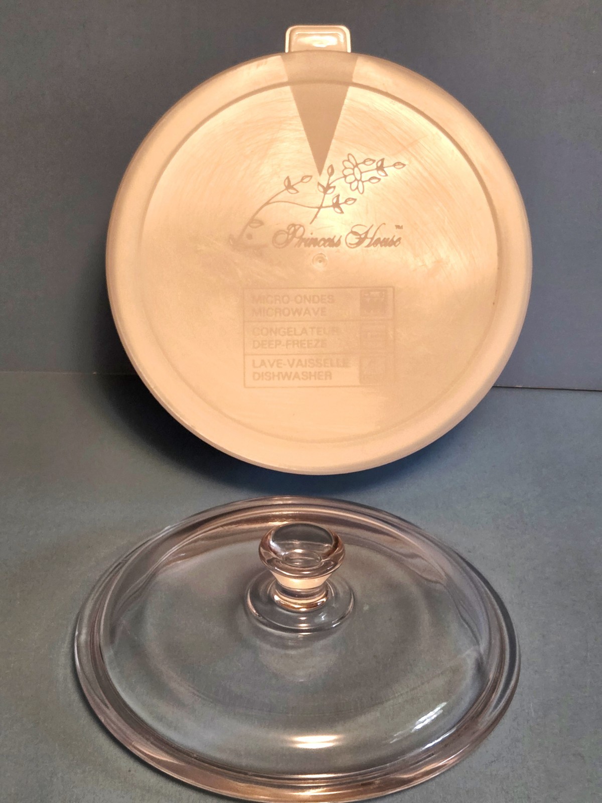 Princess House Nouveau White Ceramic Rd 1 Quart Saucepan w/ Glass & Plastic Lids