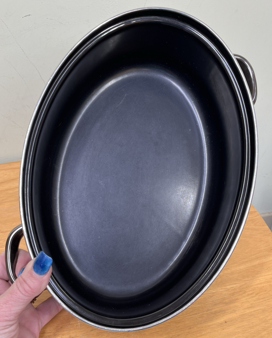 Chantal Enamel On Steel Roaster Pan Dutch Oven Oval Dome with Glass Lid OV30