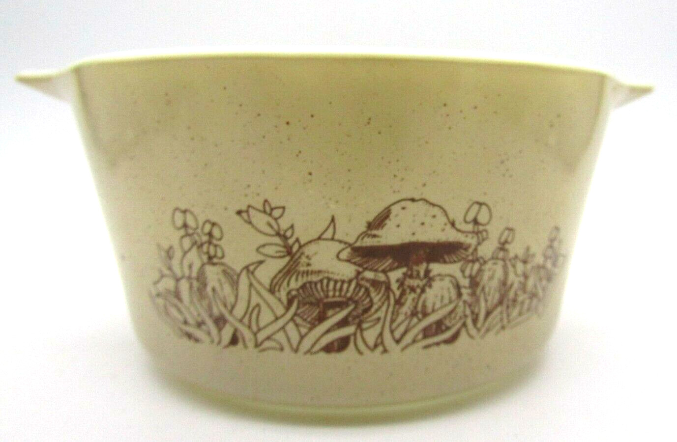 Vintage Pyrex Forest Fansies Mushroom Casserole Dish 473-B – 7.5″ L – 3.25″ H