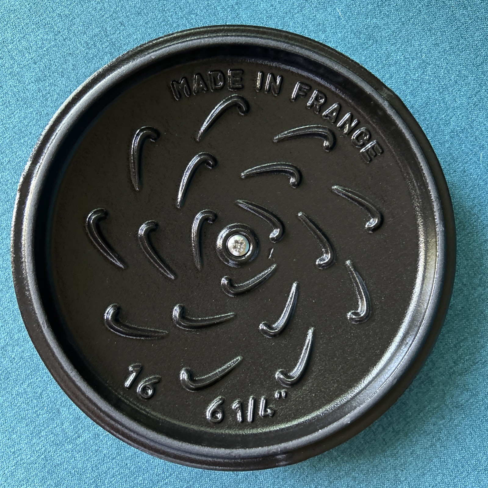 STAUB France CAST IRON 16 cm (6-1/4″) LID ONLY – Graphite Gray