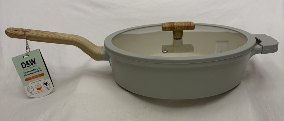 D&W Deane & White 3.7qt Sauté 11” Non-Stick Skillet W/Lid Seafoam Green NWT