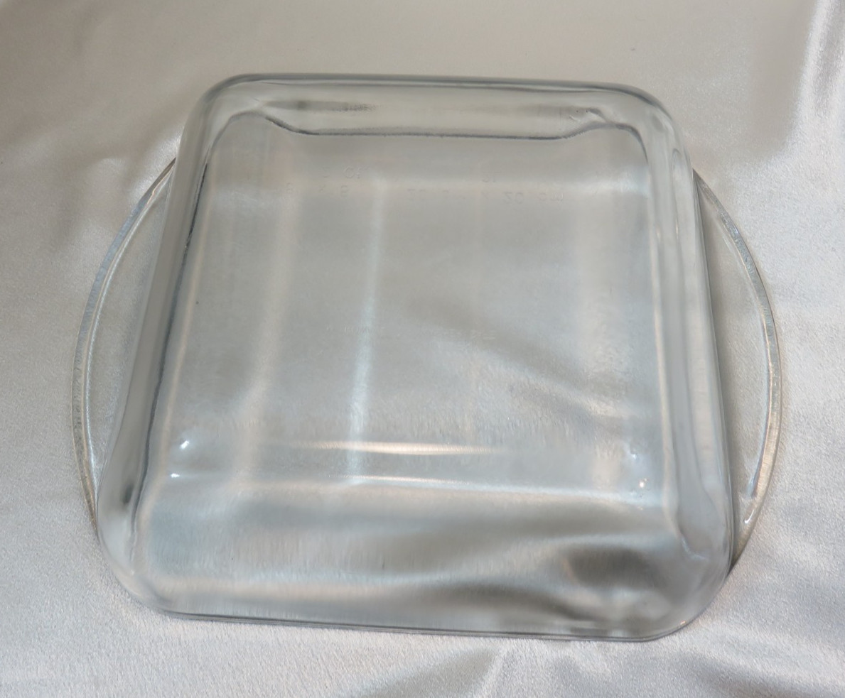 Anchor Hocking Essentials Casserole Baking Dish 8″ x 8″ x 2-1/2″ With Lid 2 QT