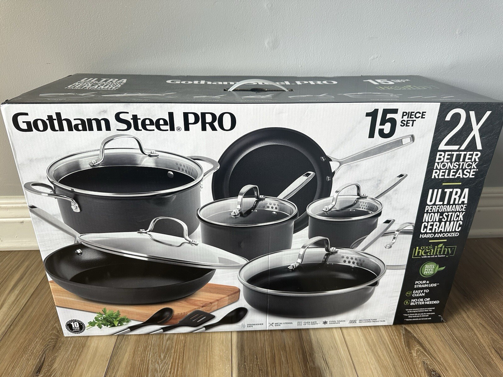 Gotham Steel Pro Nonstick 15-Piece Hard Anodized Aluminum Ceramic Cookware Set