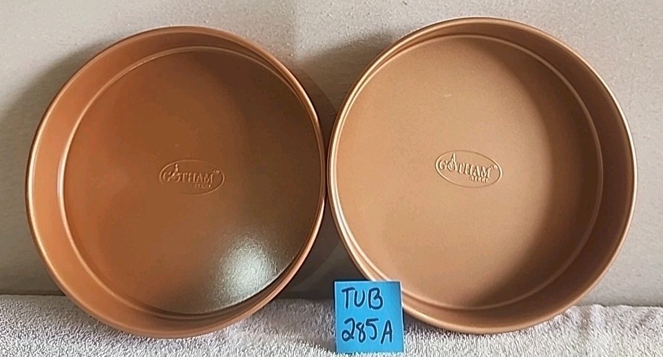 2 GOTHAM Steel Pro Nonstick Cake Pan 9.5″ New (Few Minor Scratches)