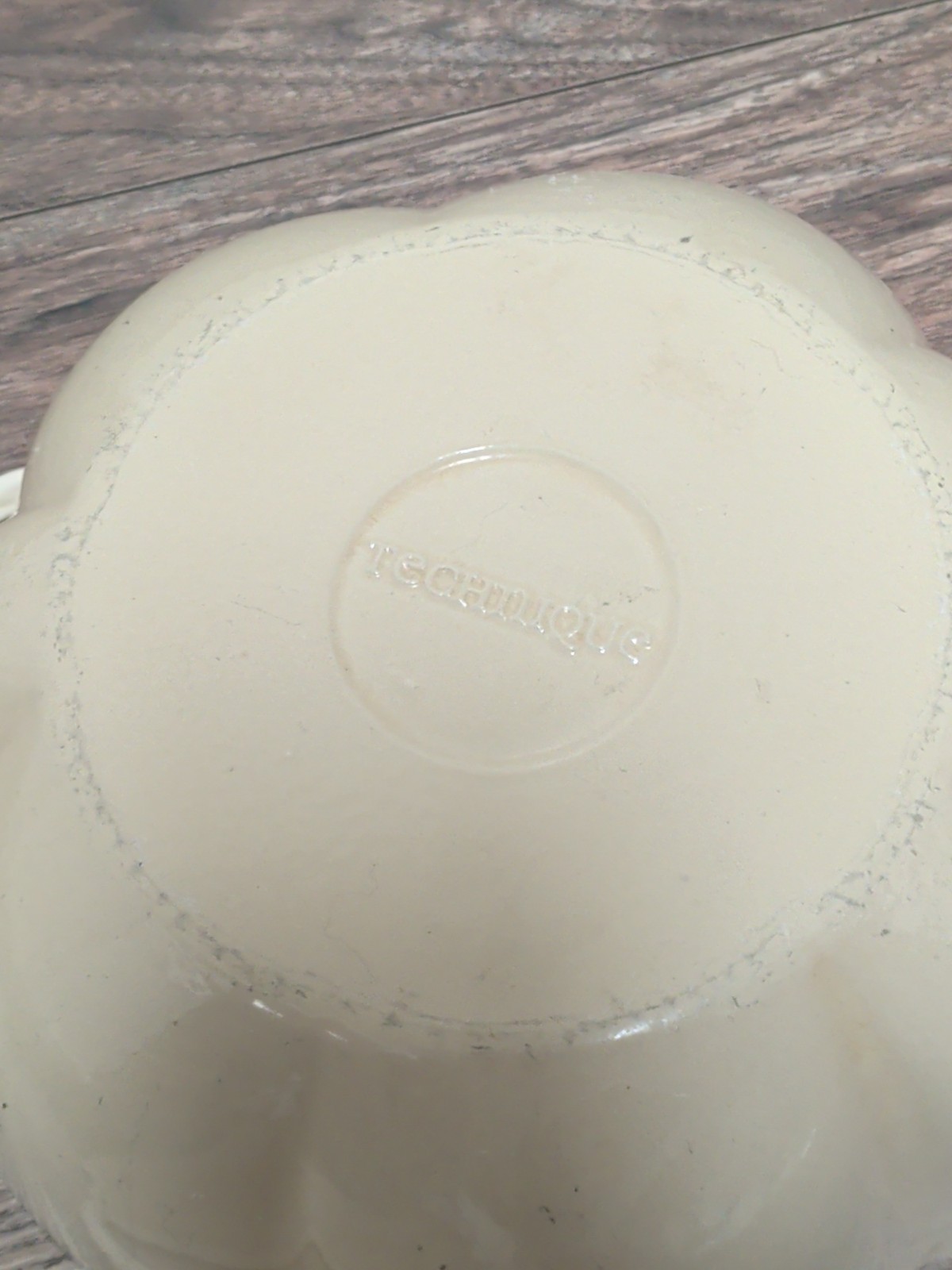 Techniques Garlic Clove Cast Iron Dutch Oven with Lid