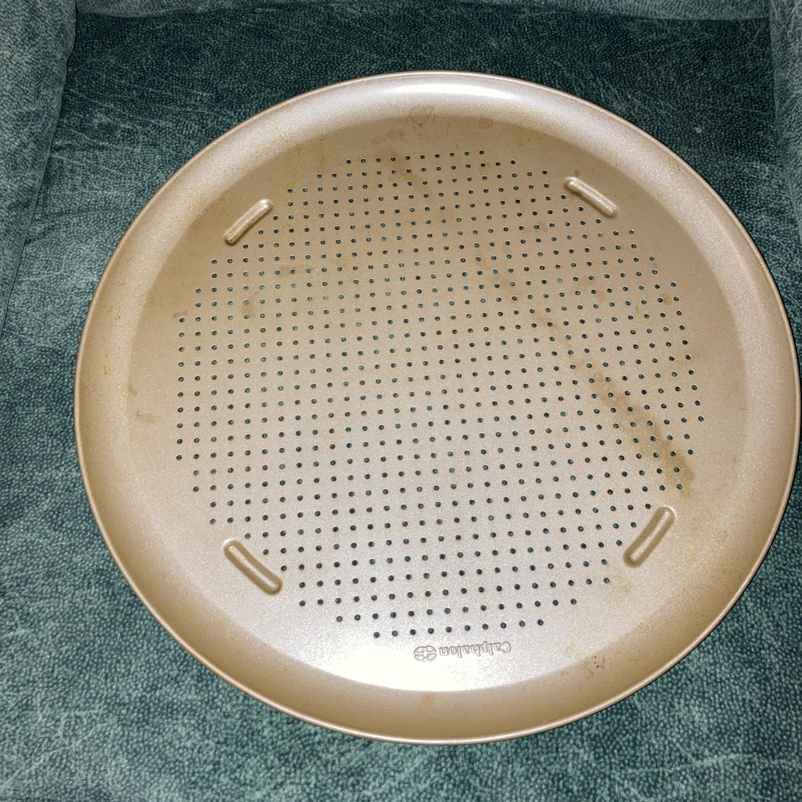 16in Calphalon Pizza Pan Non Stick