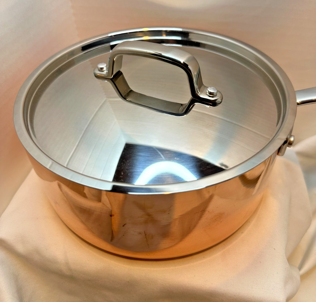 MARTHA STEWART 3qt Tri-ply Stainless Steel Signature Copper Low Sauce Pan w/Lid