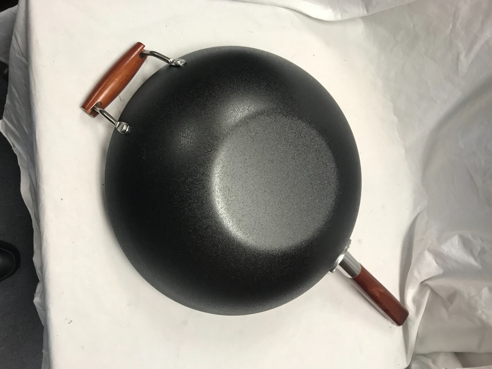 Cuisinart 14″ Pre-Seasoned Wok with Helper Handle