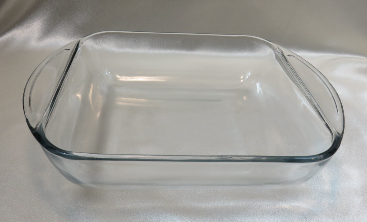 Anchor Hocking Essentials Casserole Baking Dish 8″ x 8″ x 2-1/2″ With Lid 2 QT