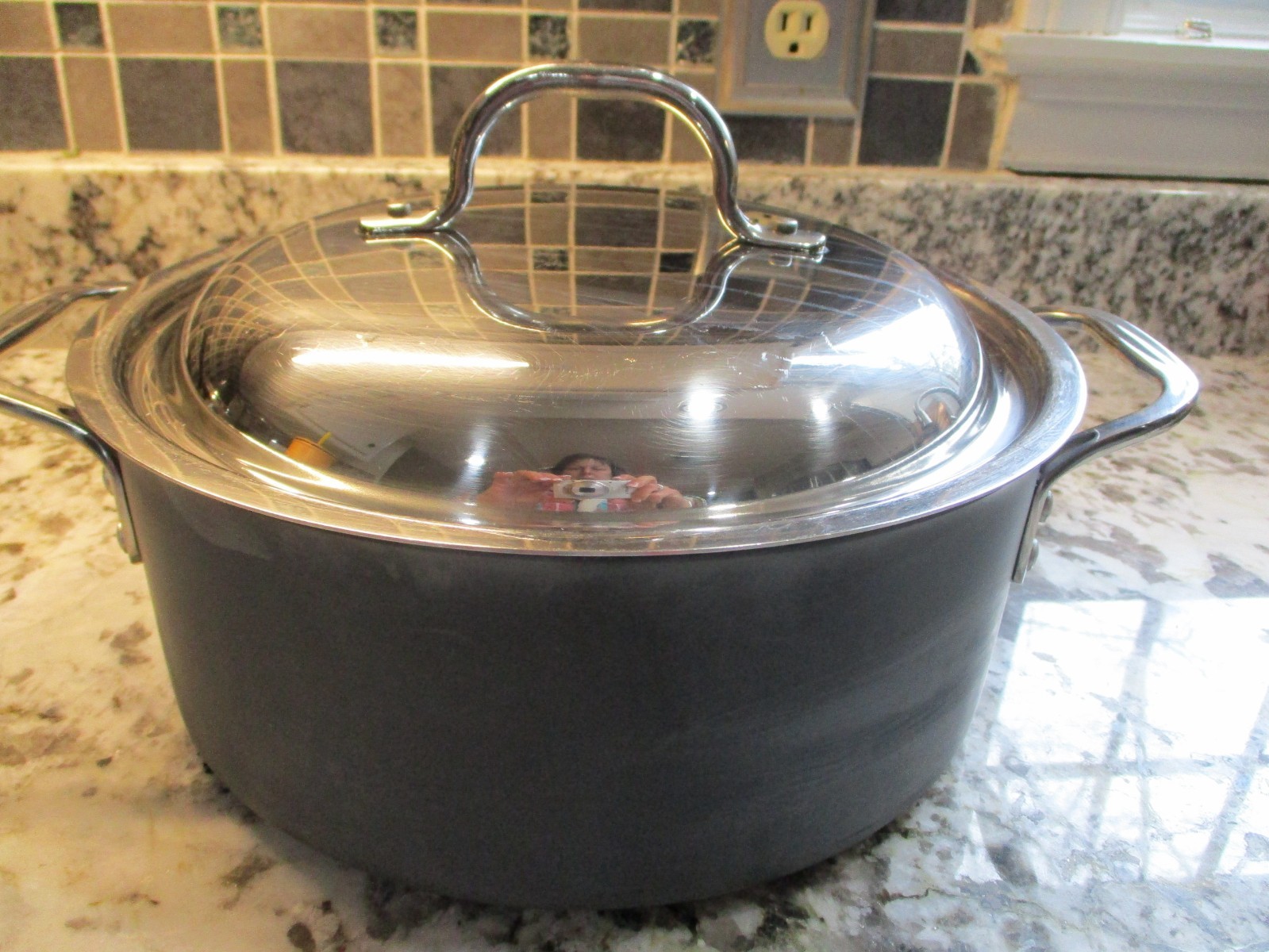 Great Calphalon #8785 5 Quart Stock Pot with Lid Hard Andonized Non Stick