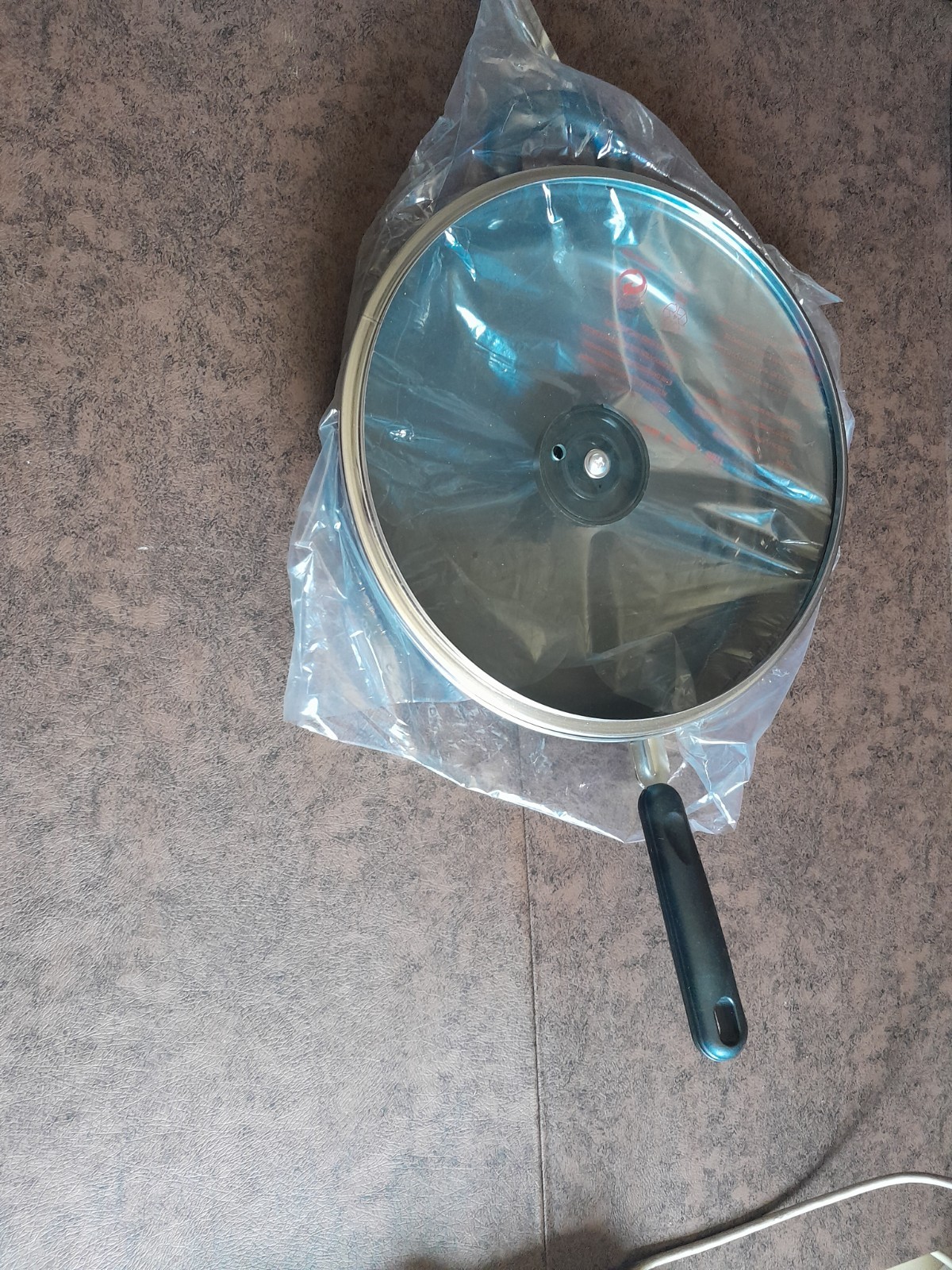 BASIC ESSENTIALS NEW SAUTE FRY PAN W/ LID STAINLESS NON-STICK W/GLASS LID