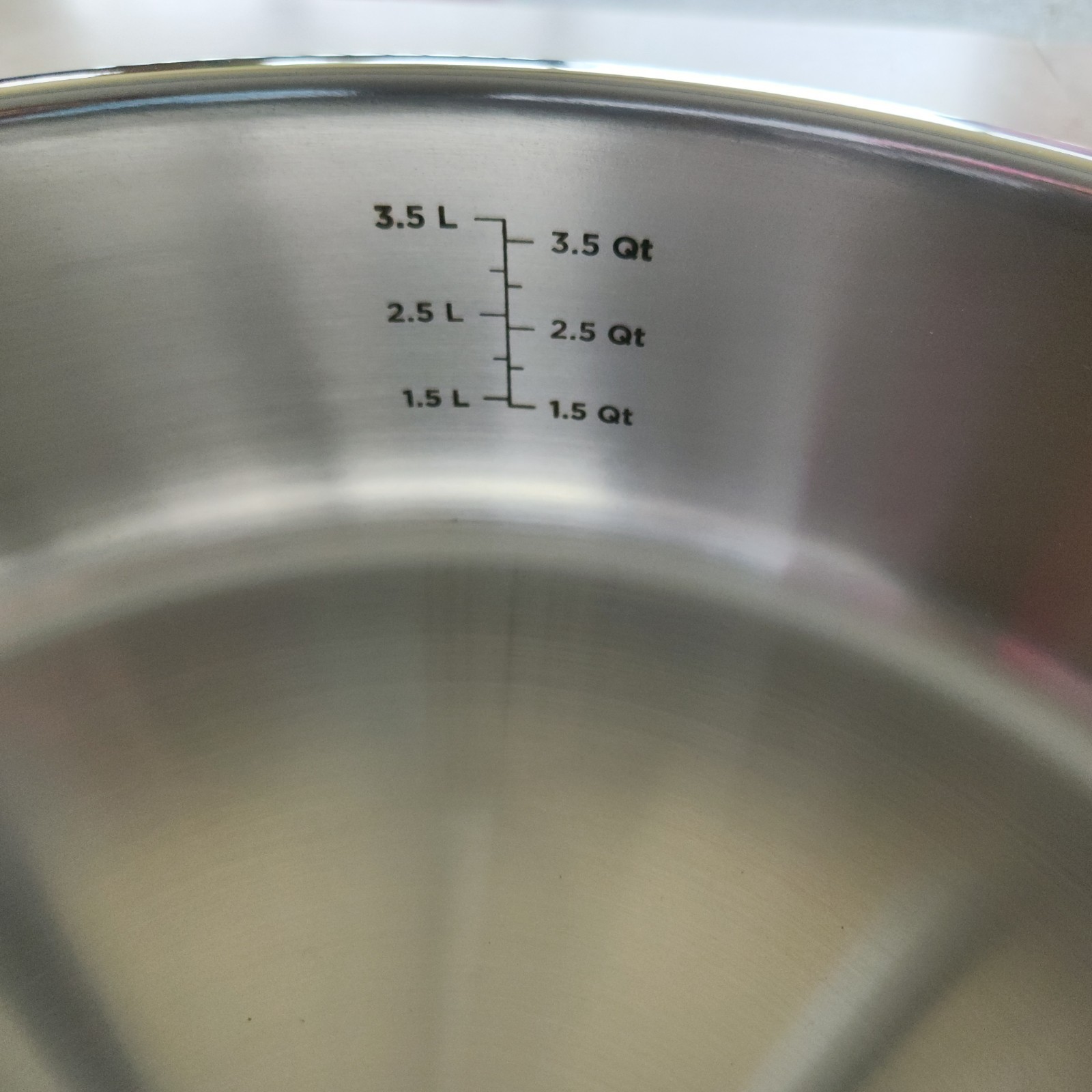 Viking 3-Ply 18/8 Stainless Steel Saute Pan Glass Lid- 5.25 Qt/4.9 L- NWT!