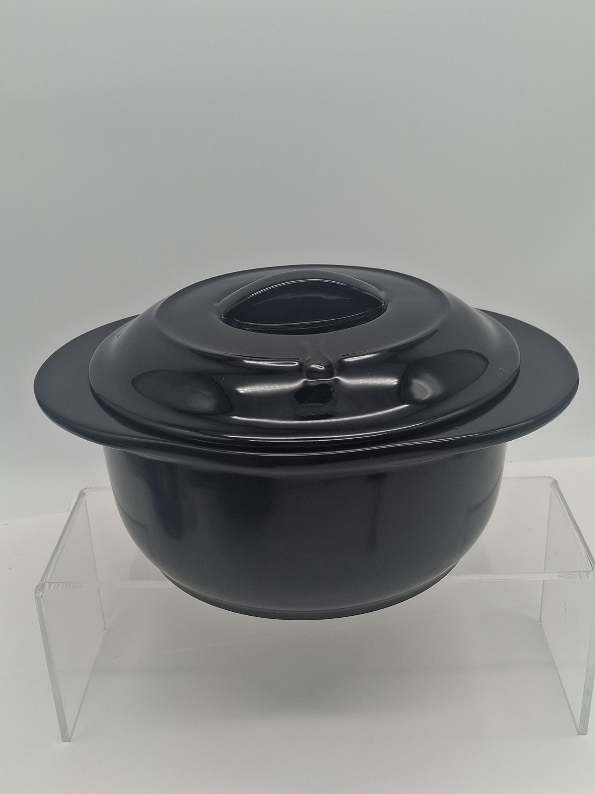 Xtrema Sauce Pot 2.5 qt W/Lid Black Ceramic Stovetop Microwave Oven Safe