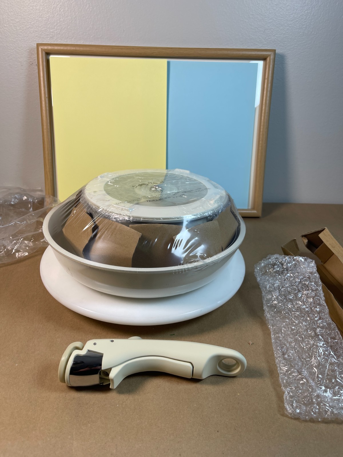 CAROTE 5 Pc Nonstick Cookware Set Removable Handle Cream White Open Box