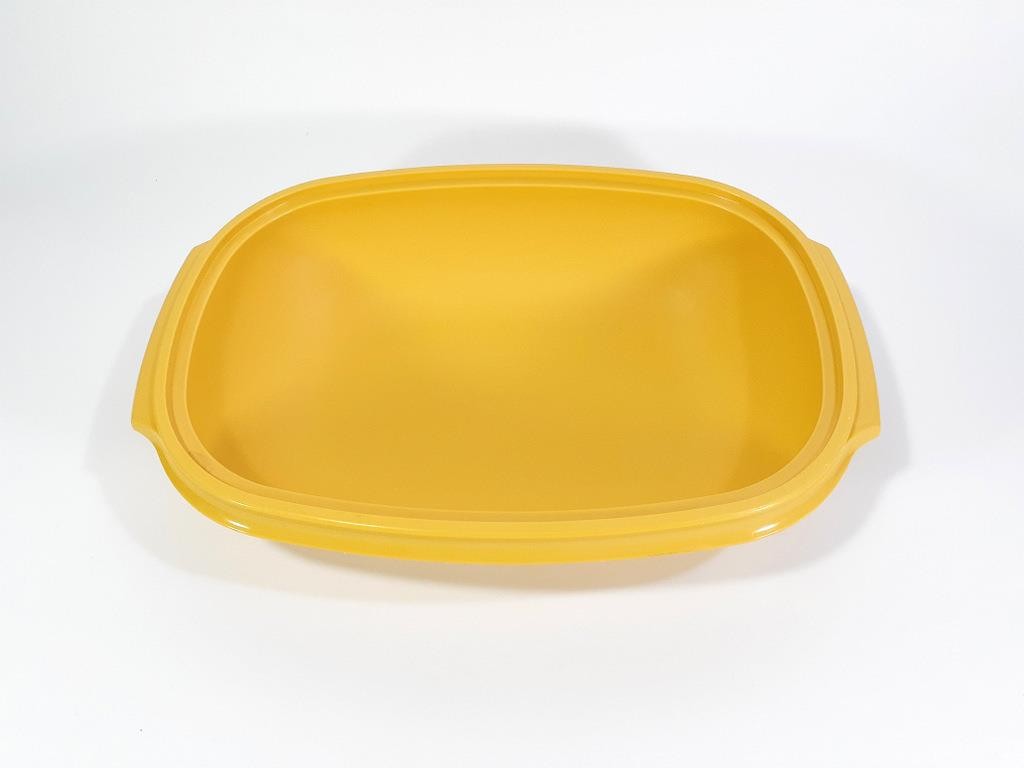 Vintage TUPPERWARE Harvest Gold Retro Microwave Vegetable & Rice Steamer Server