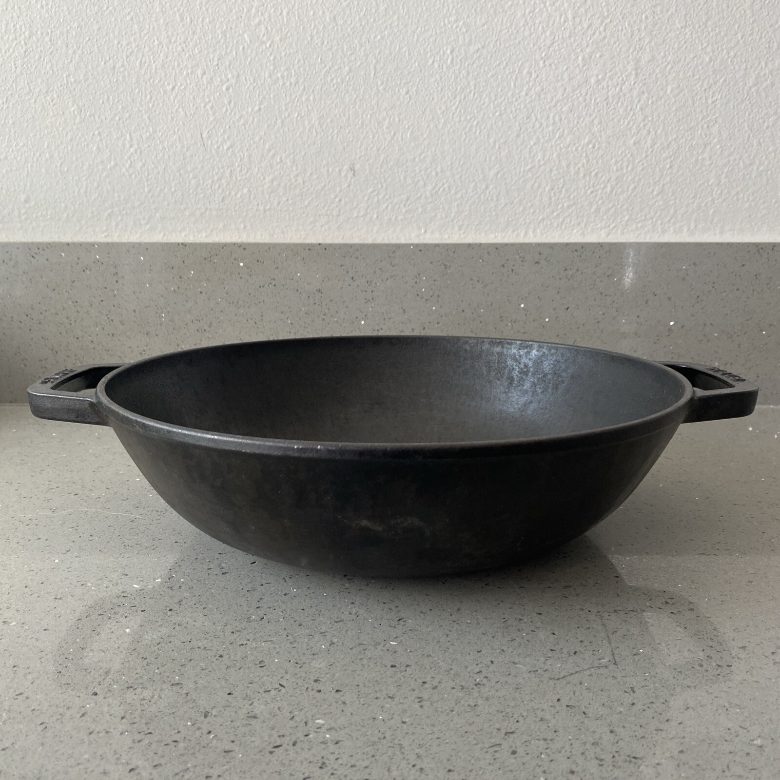 Staub Cast Iron #30 Round Wok 4.5qt Pan 12” Made In France No Lid
