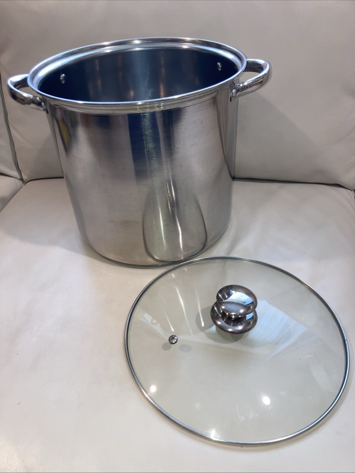 Large 12 Quart Stock Pot with Glass Lid Steam Vent Stainless Steel 2 Handles