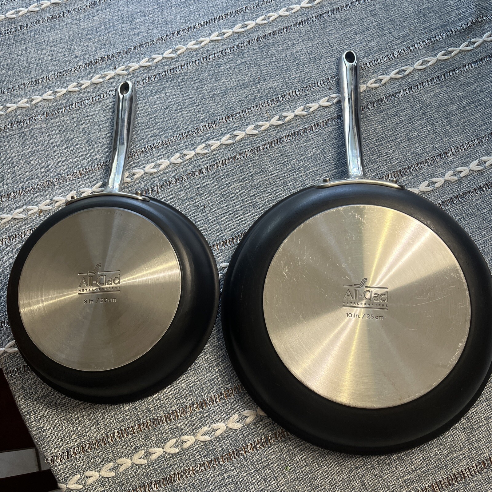 All Clad Set Of 2 -10″, 8” Fry Pan Non-Stick Metalcrafters Cookware