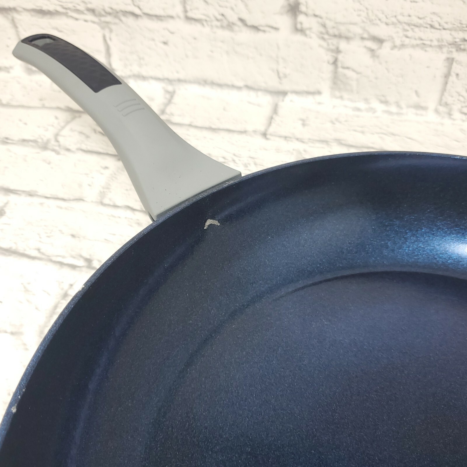 Brooklyn Steel Co. Cookware Aurora 12.5″ Aluminum Iridescent Hammered Frypan