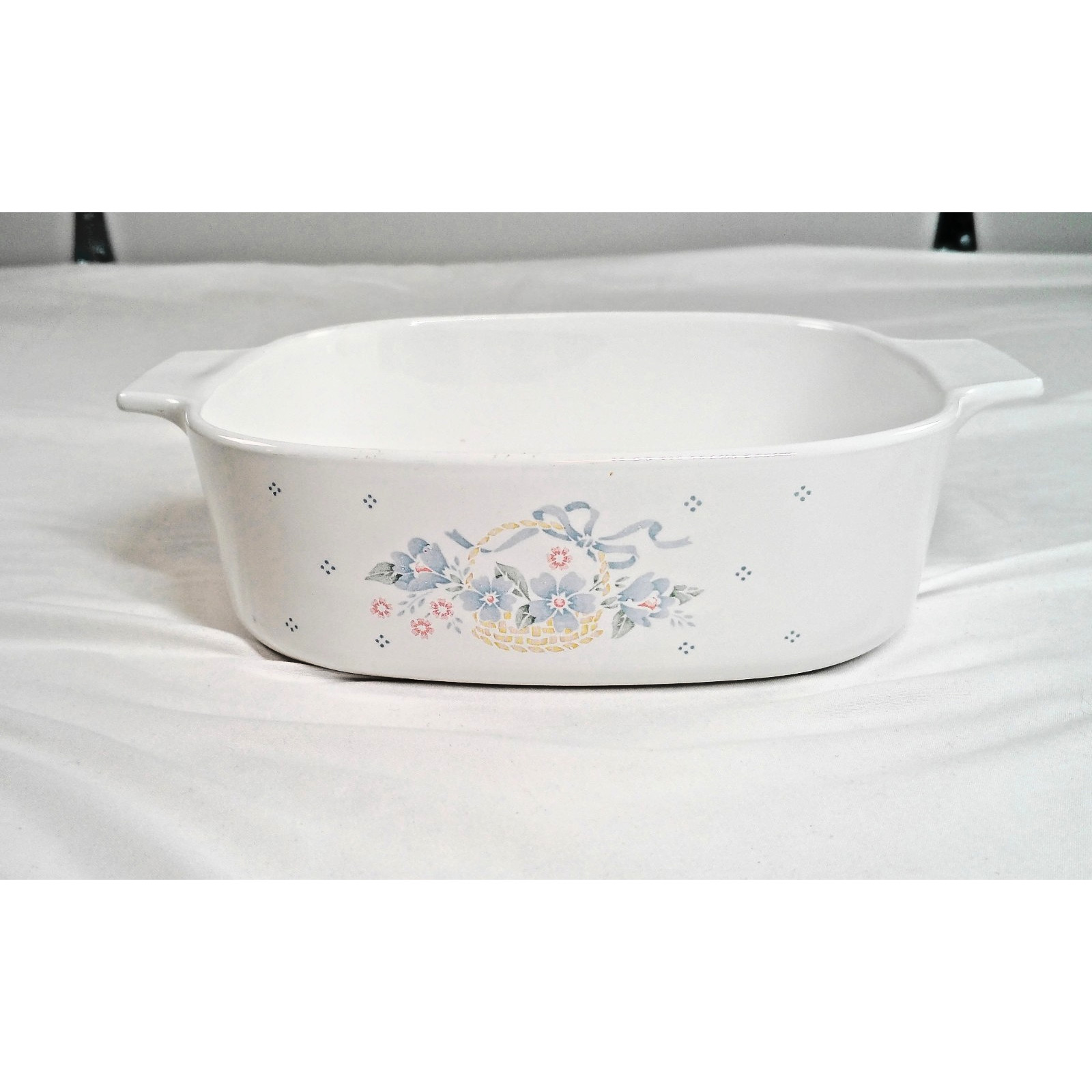 Corning Ware Blue Floral Basket 2L & 3L Casserole Dishes w 1 Lid Vintage Set