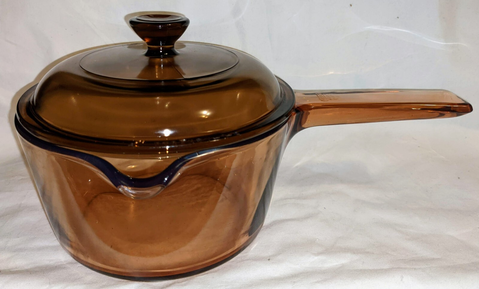 Vintage VISIONS AMBER 1 L Sauce Pan With Pour Spout & Lid