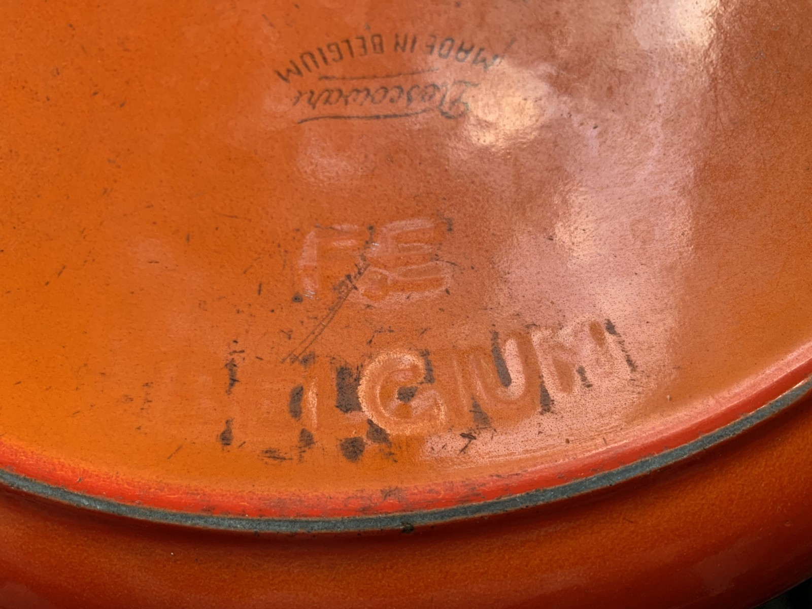 Descoware Cast Iron Enameled Flame Orange Oval Dutch Oven 4 qt Casserole Belgium