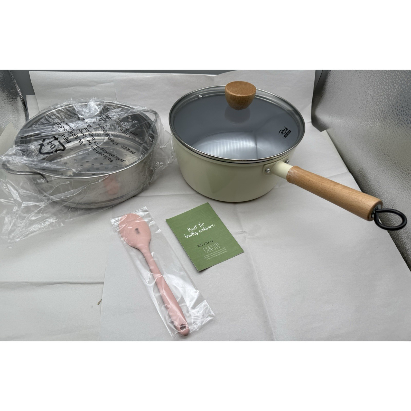 Ceramic Nonstick Sauce Pan, 3 QT Pot with Steamer, Wooden Handle Unused *READ…