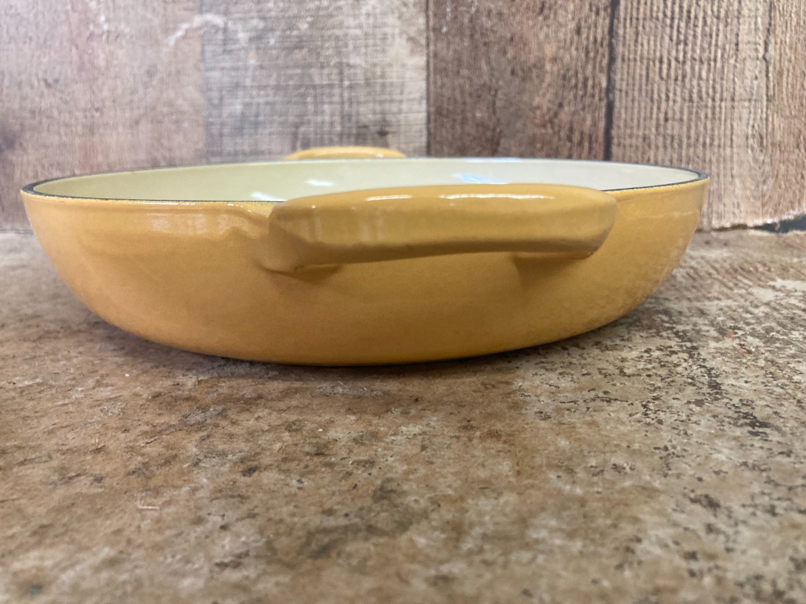 Le Creuset Shallow Casserole Braiser 22cm 8-2/3in 1.5Qt Enamel Cast Iron
